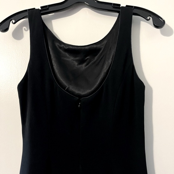 Beautiful THEIA Couture size 4 mini dress! - Picture 5 of 6